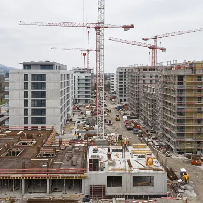 Chantier du quartier Belle-Terre aux Communaux d'Ambilly à Thônex, immeubles neufs en bordure de frontière franco-genevoise.